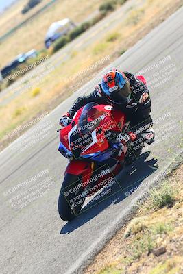 media/Oct-15-2023-TrackXperience (Sun) [[85198ff50b]]/Group 3/session 4 turn 3/